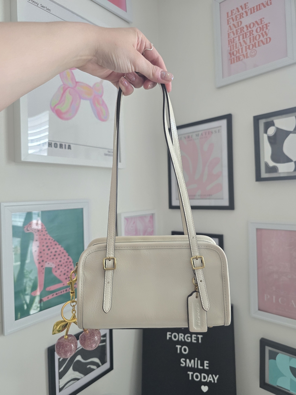 Coach Swing Zip 20 Chalk With Heart Charm And Dust Bag CAN31